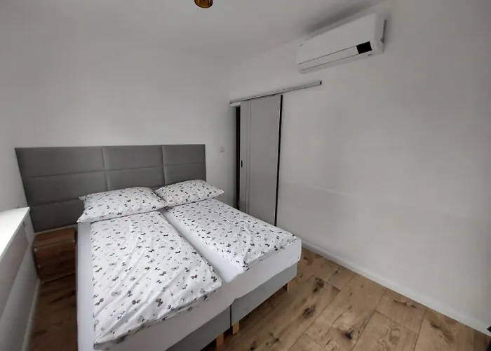 Posnania Parking Samodzielne Zameldowanie 24h *