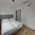 Posnania Parking Samodzielne Zameldowanie 24h *