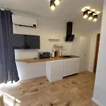 Apartment Posnania Parking Samodzielne Zameldowanie 24h