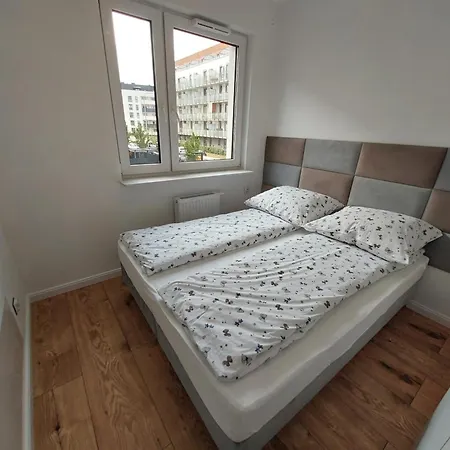 Posnania Parking Samodzielne Zameldowanie 24h * Poznan