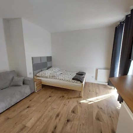 Posnania Parking Samodzielne Zameldowanie 24h * Poznan